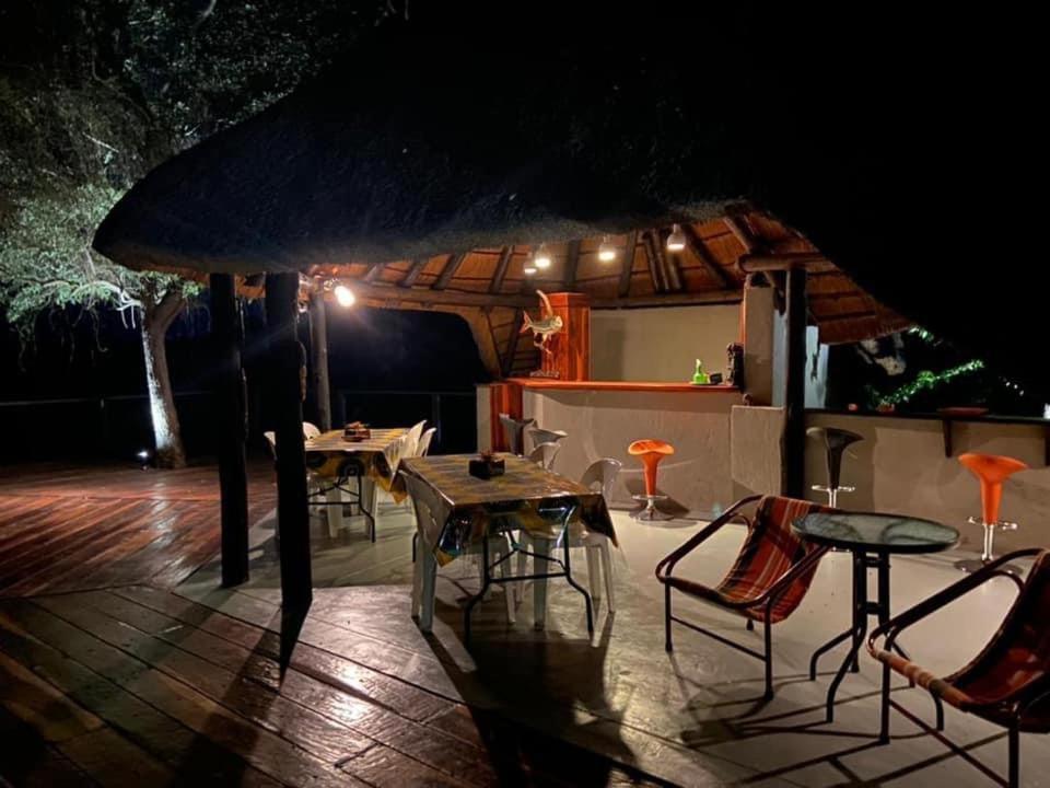 White Sands Lodge Divundu Ngoại thất bức ảnh