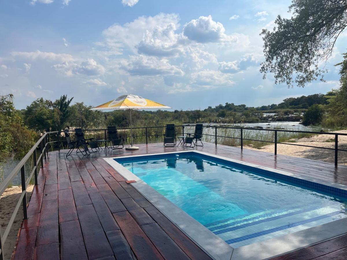 White Sands Lodge Divundu Ngoại thất bức ảnh